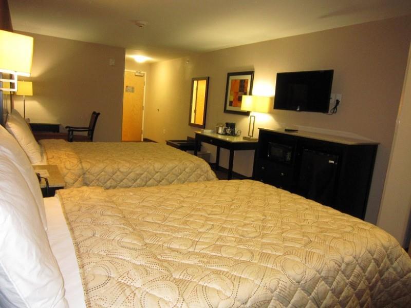 Red Carpet Inn And Suites Monmouth Junction Стая снимка