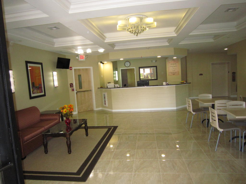 Red Carpet Inn And Suites Monmouth Junction Екстериор снимка