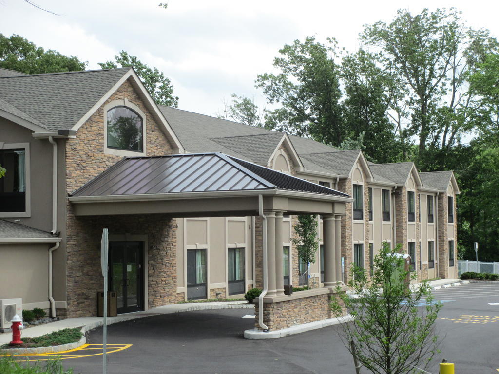 Red Carpet Inn And Suites Monmouth Junction Екстериор снимка