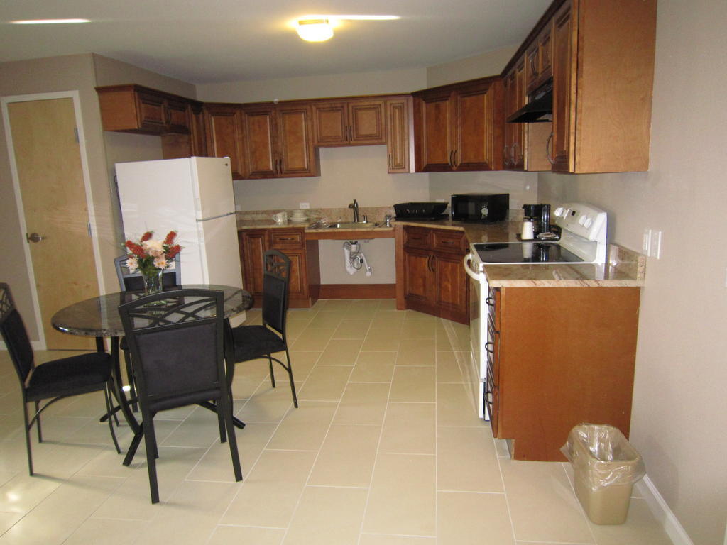 Red Carpet Inn And Suites Monmouth Junction Стая снимка